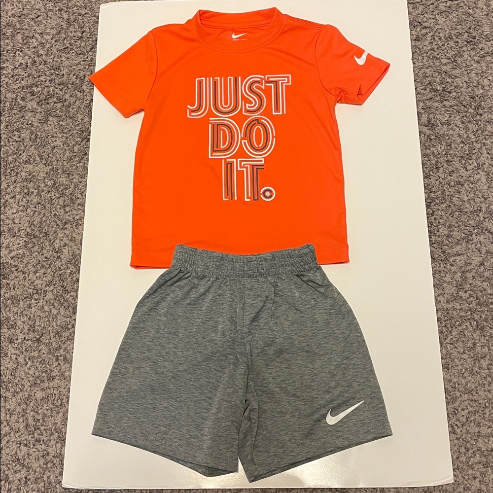 Nike DRI-FIT Boy’s Gray & Orange Kids' JUST DO IT Short Shirt Set Size 4 (XS)